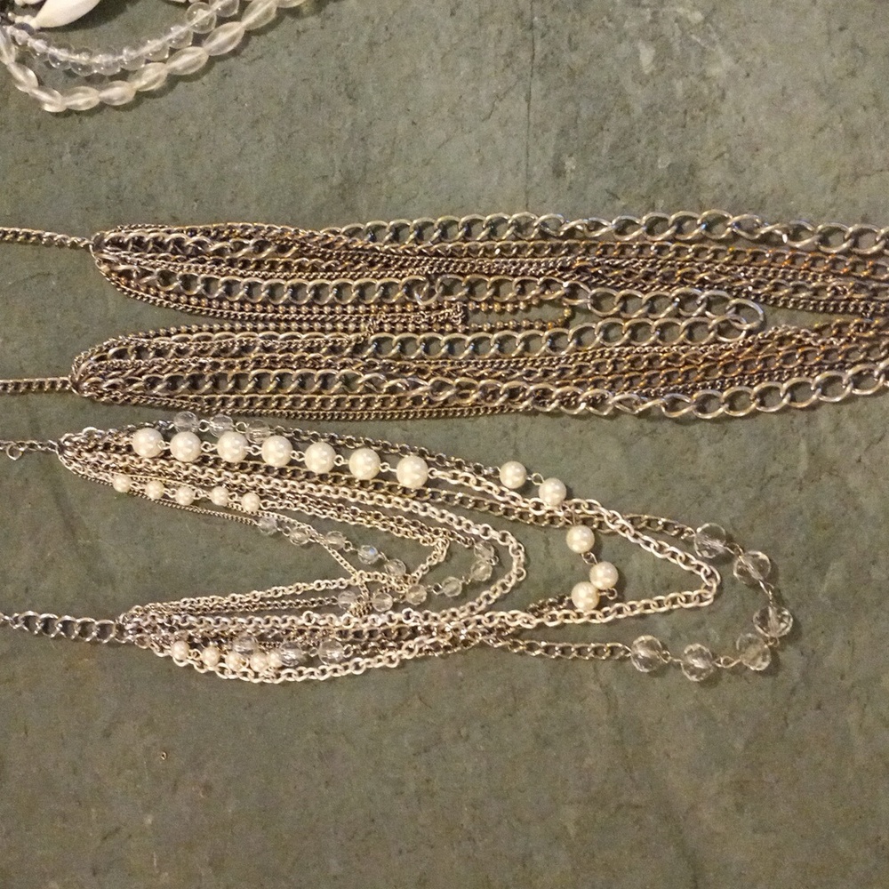 Elegant multi-strand necklaces & bonus necklace